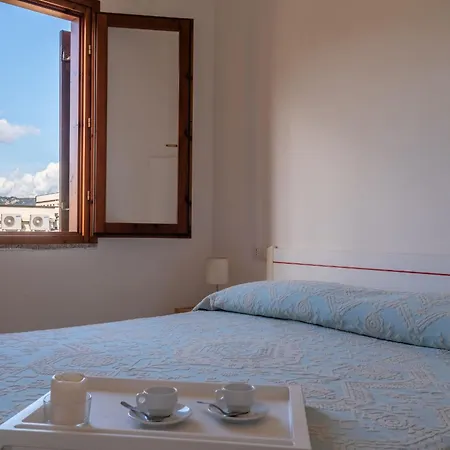 Lejlighed San Teodoro Apartments *